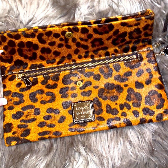 Designer Clutch - Picture 5 of 9